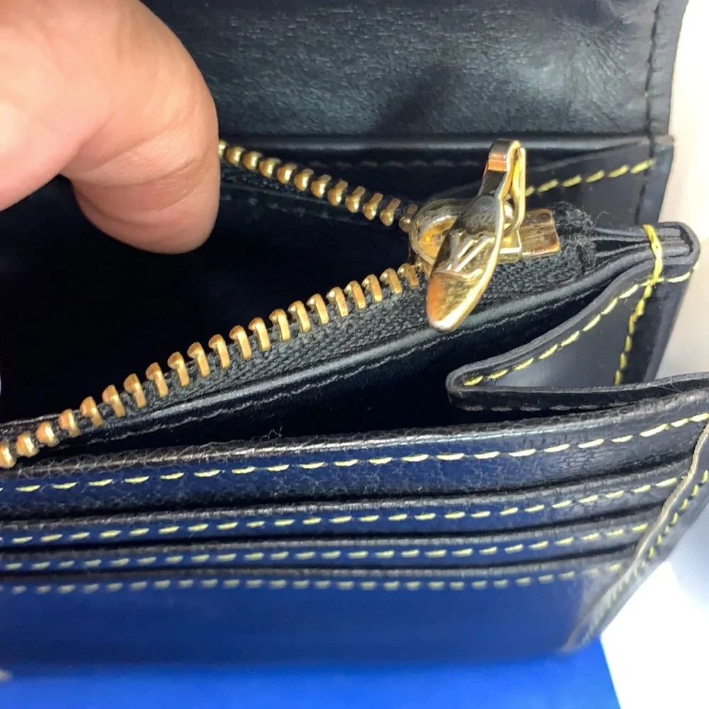 LOUIS‎ VUITTON SUHALI FABULEUX Black WALLET